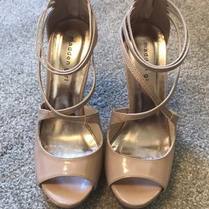 Madden Girl Nude Pump